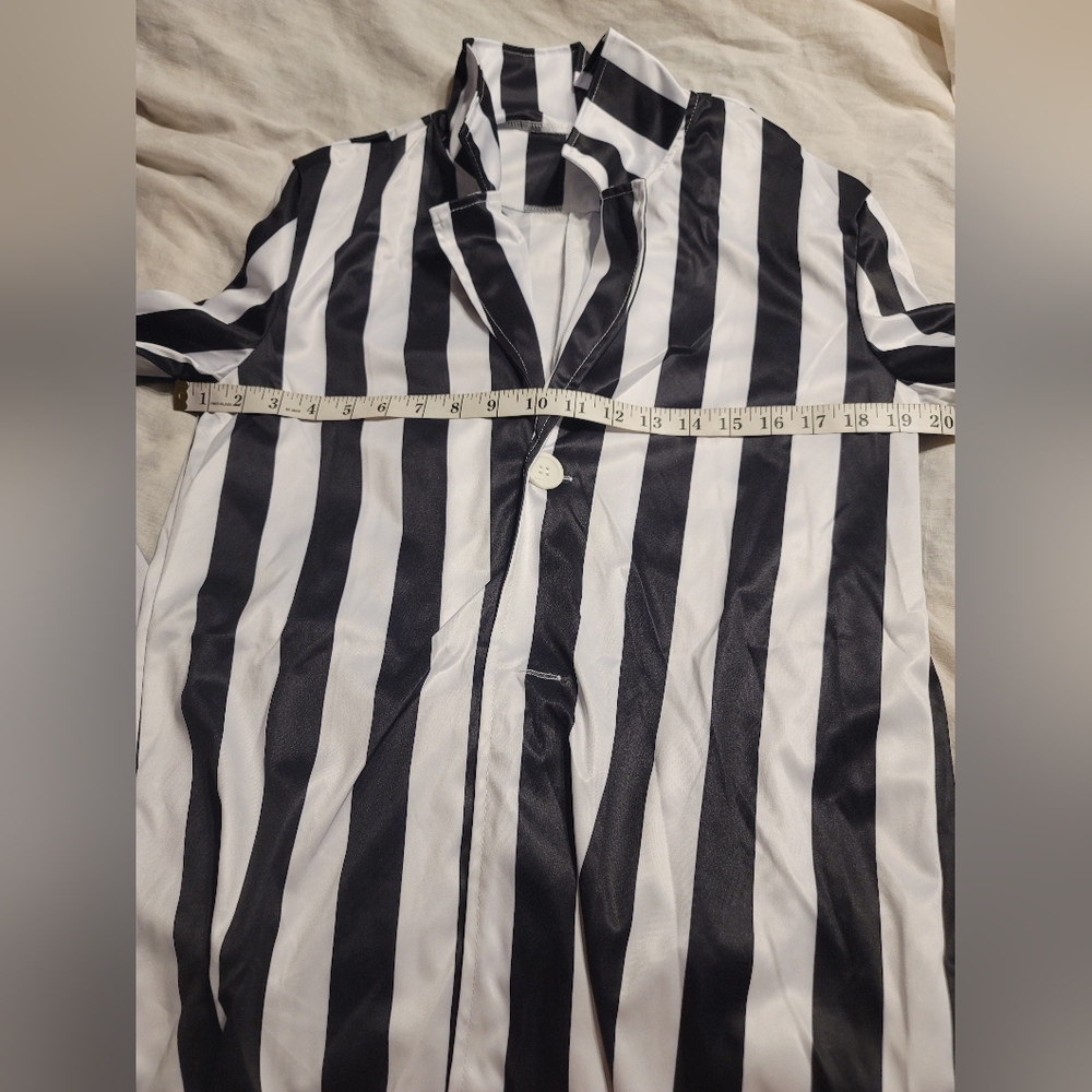 NWT 5 PC SET BLACK AND WHITE JUICE STRIPE SUIT WITH WIG - Picture 7 of 15